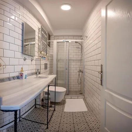 Dorne Taksim 4*