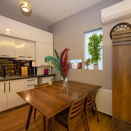 Ξενοδοχείο με διαμερίσματα Dorne Taksim